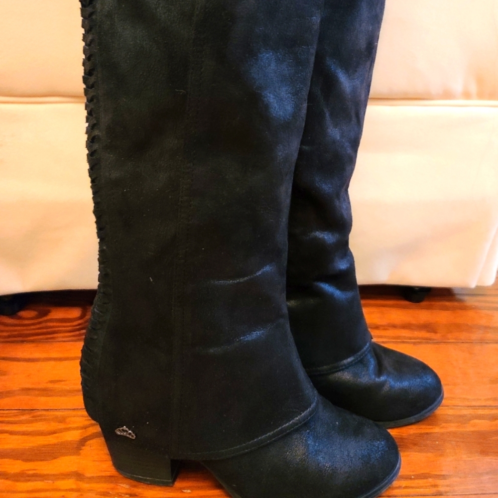 Black Boots